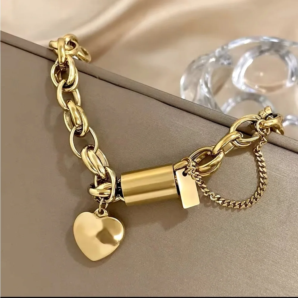 New Chunky Gold Heart Lock Charm Bracelet - Adjustable Gold Chain Bracelet - Picture 4 of 7